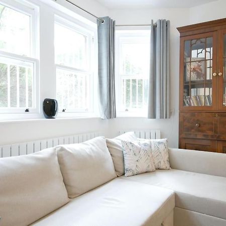 Newly Refurbished 2 Bed Apartment In Paddington Лондон Екстер'єр фото