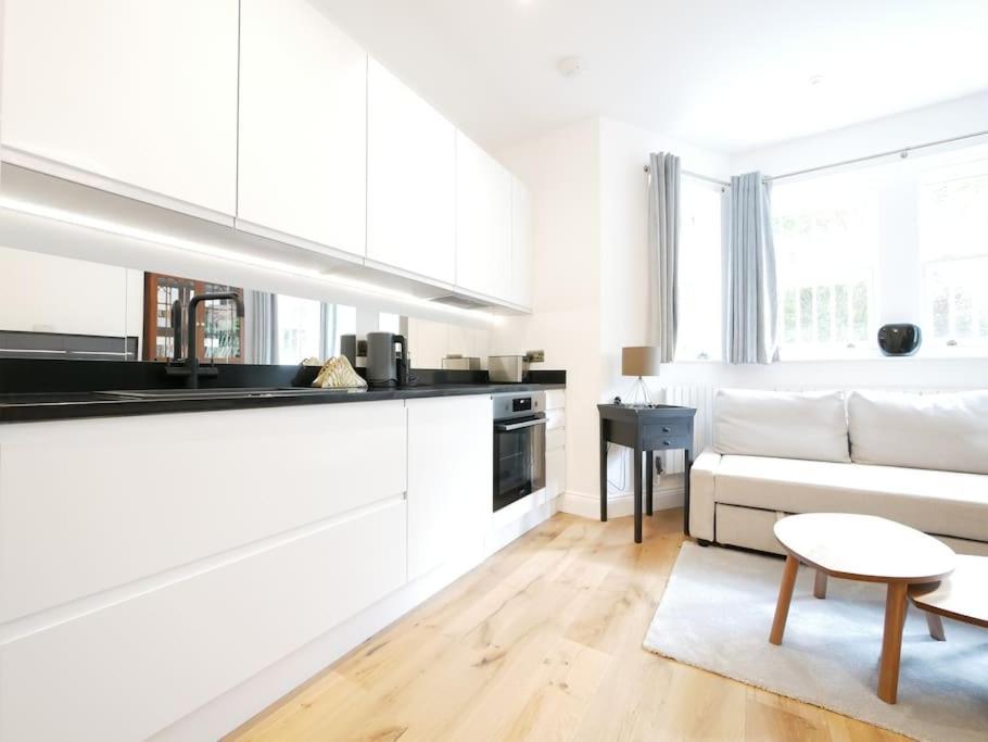 Newly Refurbished 2 Bed Apartment In Paddington Лондон Екстер'єр фото