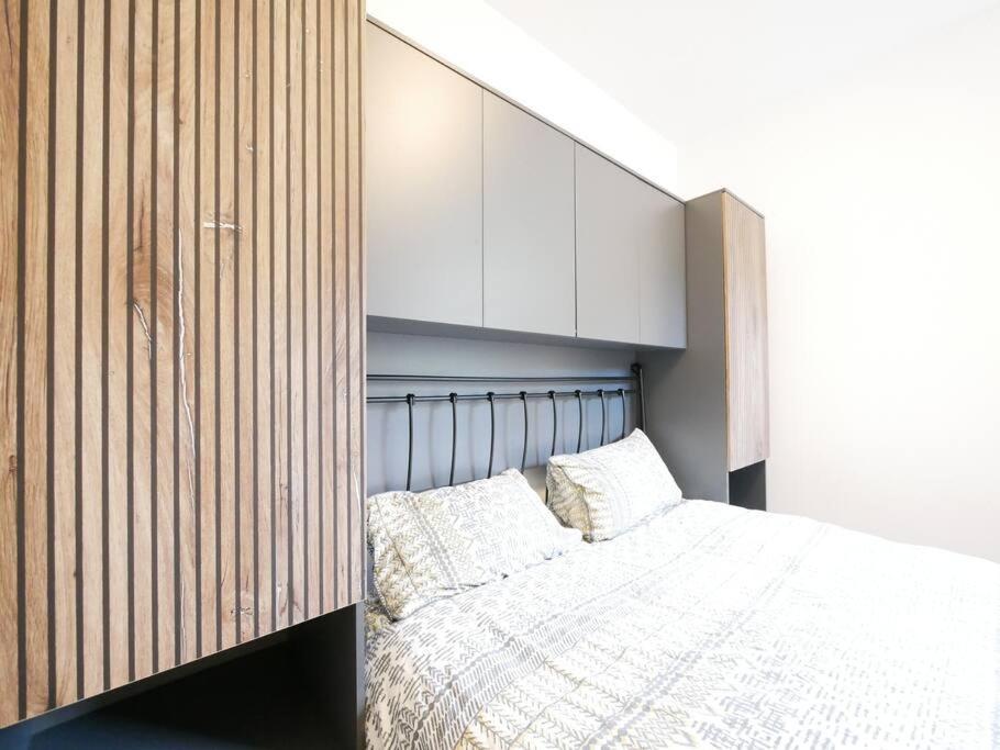 Newly Refurbished 2 Bed Apartment In Paddington Лондон Екстер'єр фото