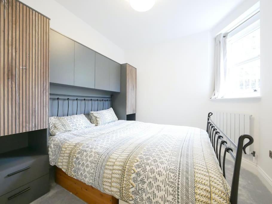 Newly Refurbished 2 Bed Apartment In Paddington Лондон Екстер'єр фото