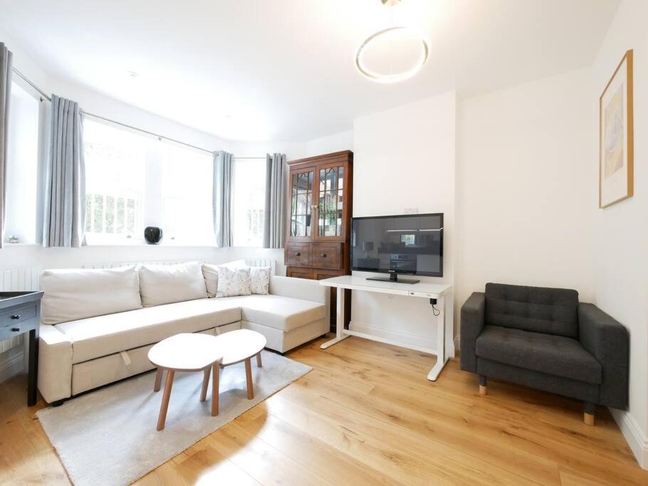 Newly Refurbished 2 Bed Apartment In Paddington Лондон Екстер'єр фото